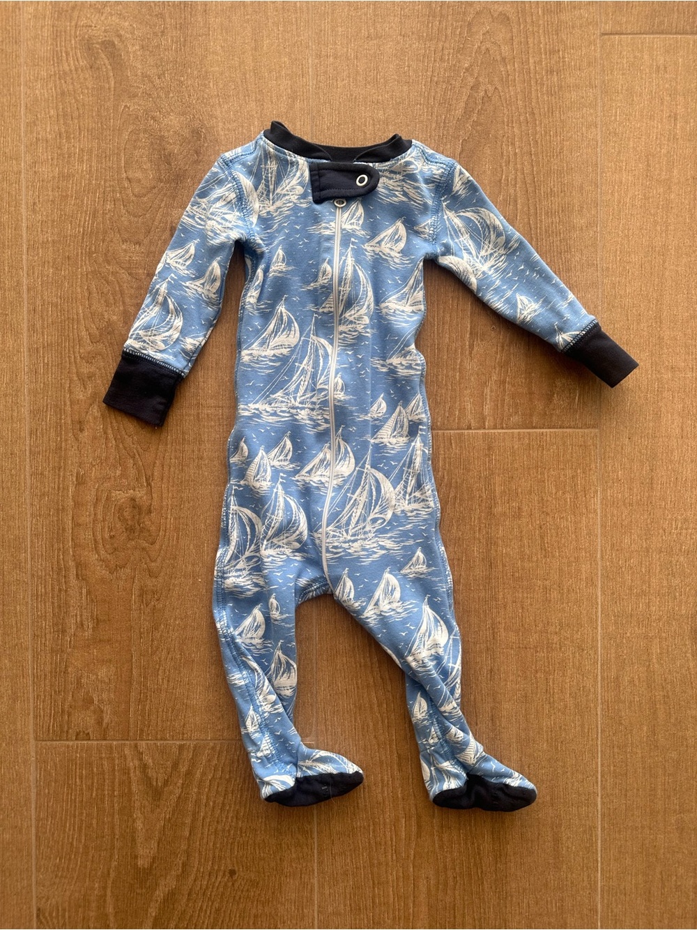 TBBC sailboat pajamas size 3-6 months excellent condition!